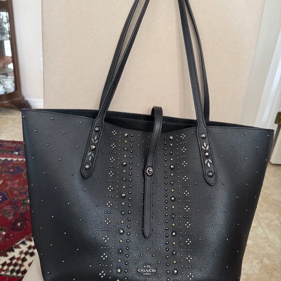 Coach Black Market Tote “Bandana Rivets“ Excellent condition. No signs of wear - Picture 12 of 12